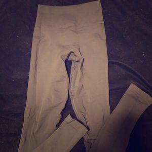 Lululemon grey leggings size 6